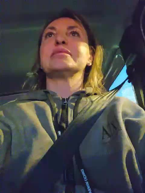 EditaMilf Live Sex December 17, 2025