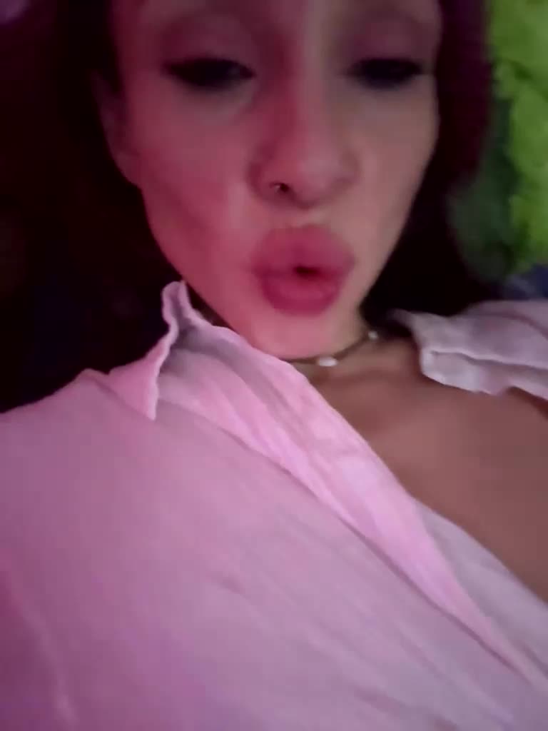 VIP17CoupleDream Live Sex December 18, 2025