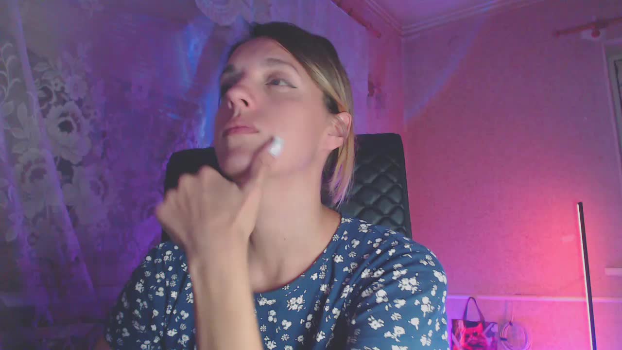 Babymuro4ka Live Sex December 17, 2025