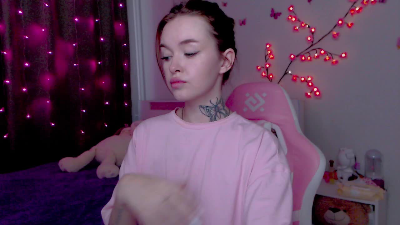 NaughtyMable Live Sex December 14, 2025