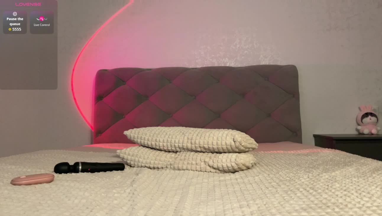 DariaMalkova Live Sex December 19, 2025