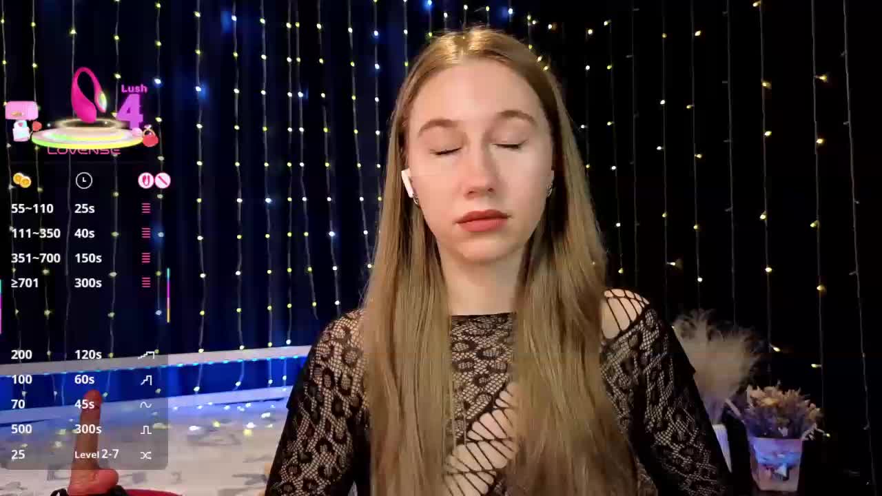 kiskaWEDNESDAY Live Sex December 17, 2025