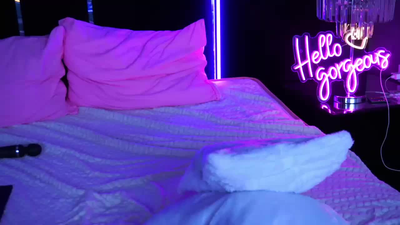 MysticGrace Live Sex December 17, 2025