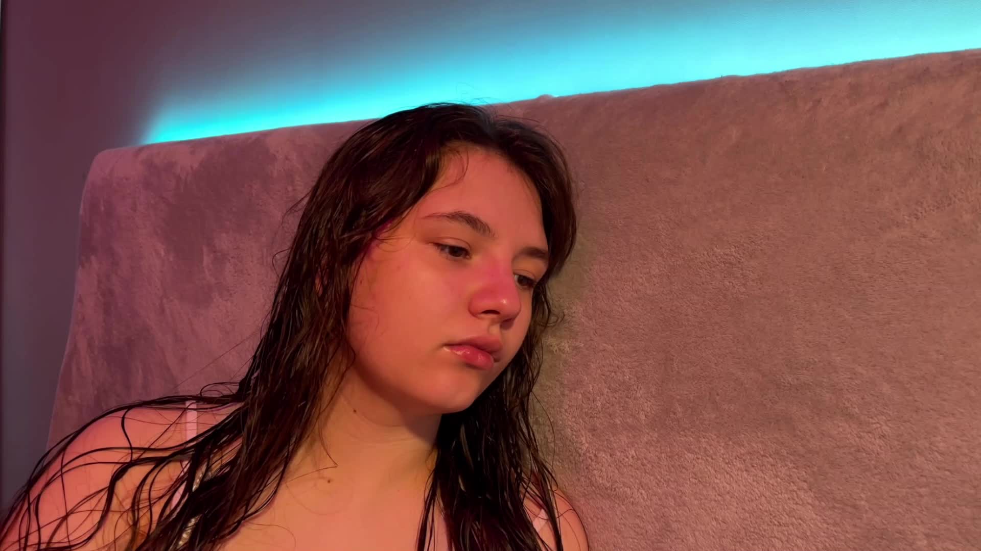 AlisaRichGold Live Sex December 14, 2025