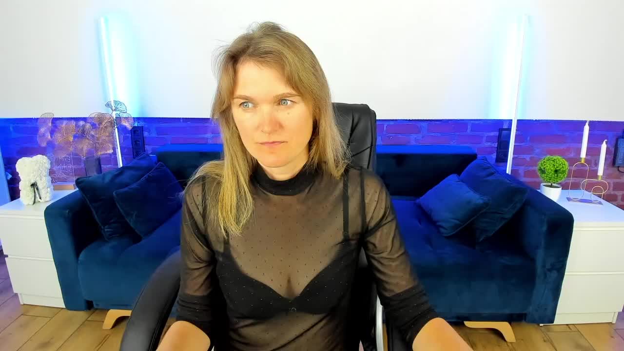 Annabel-xxx Live Sex December 14, 2025