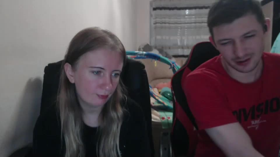 jenisandpeter Live Sex December 19, 2025