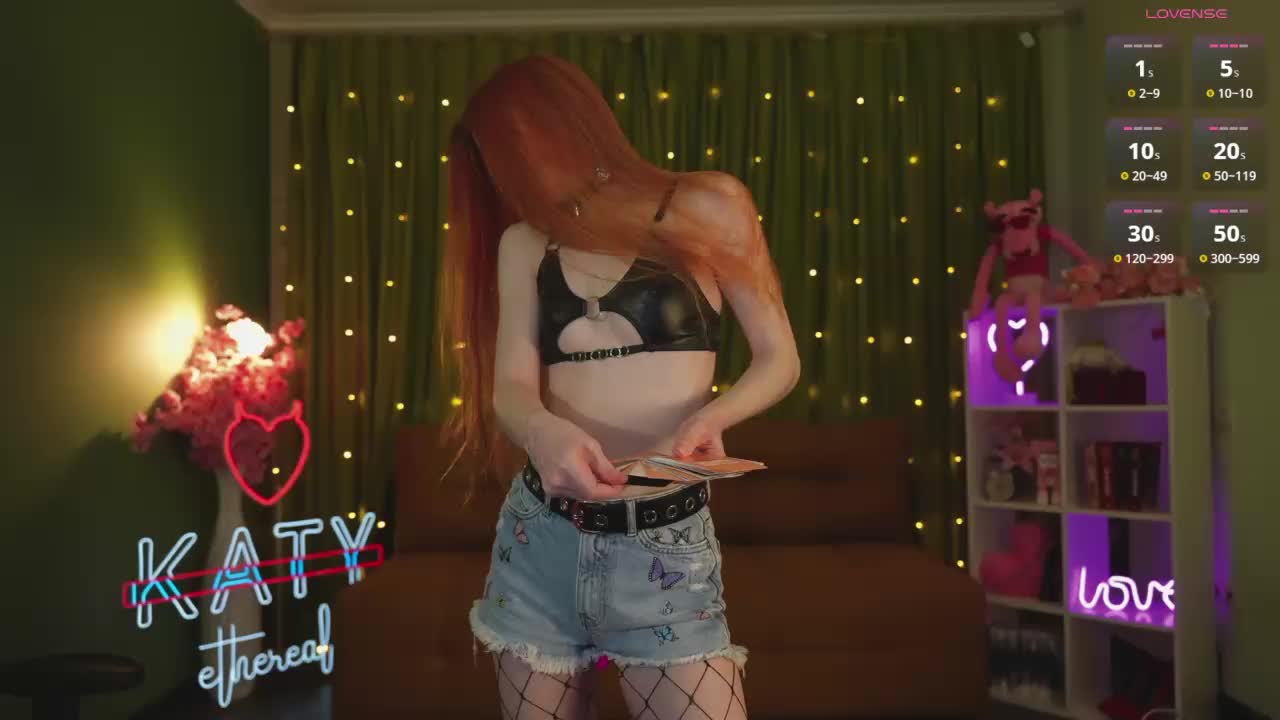 katy-ethereal Live Sex December 17, 2025