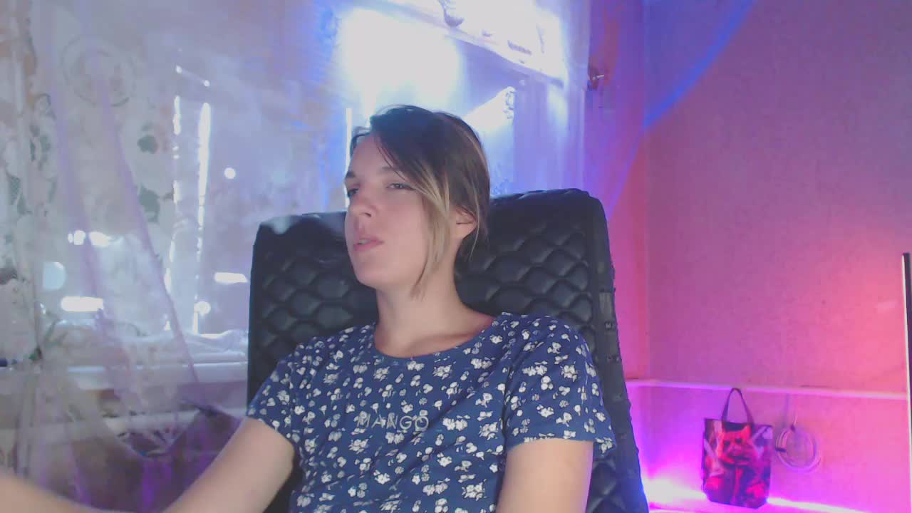 Babymuro4ka Live Sex December 17, 2025