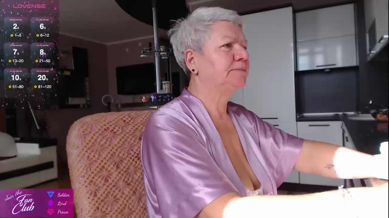 roxana-brooks Live Sex December 17, 2025