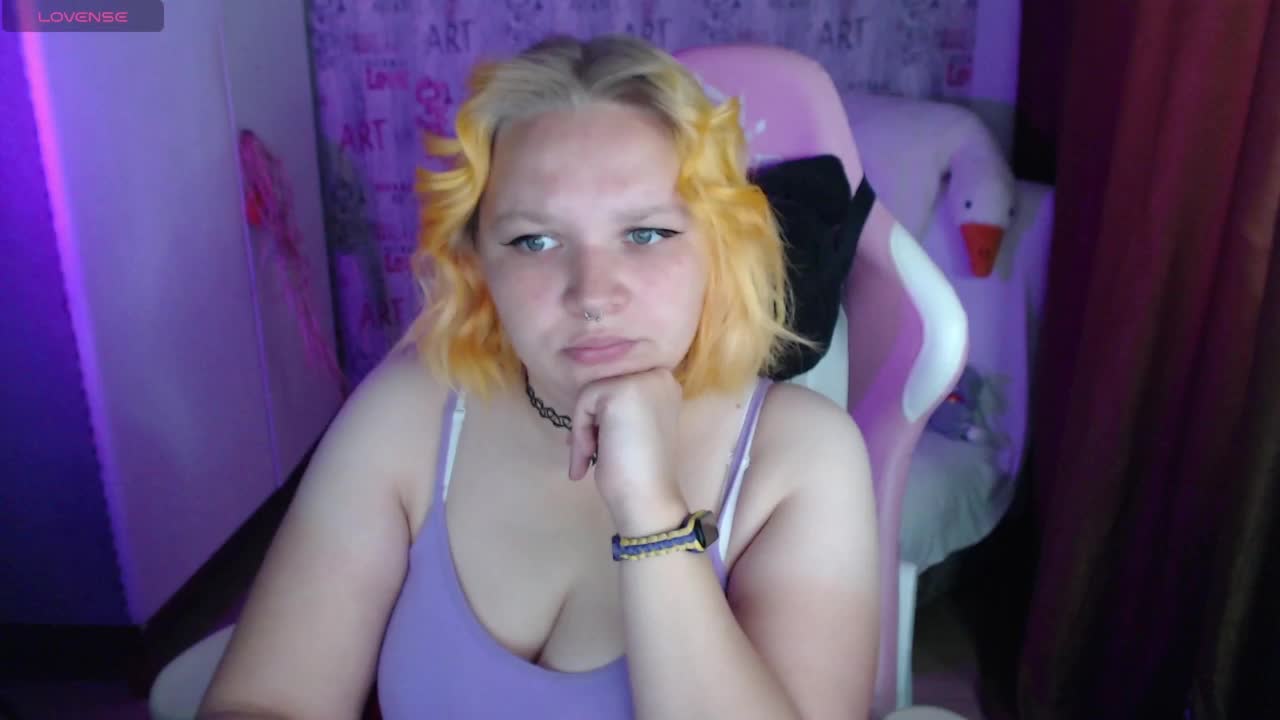 -MeooW- Live Sex December 17, 2025