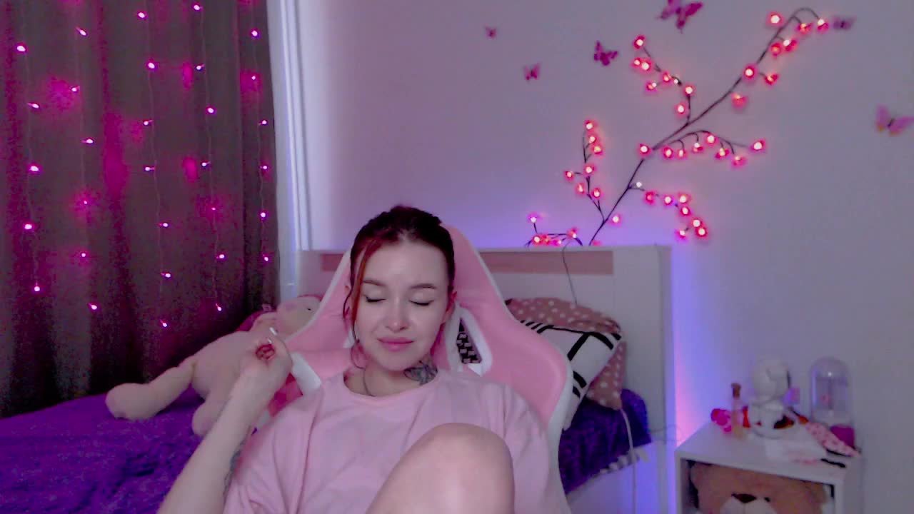 NaughtyMable Live Sex December 14, 2025