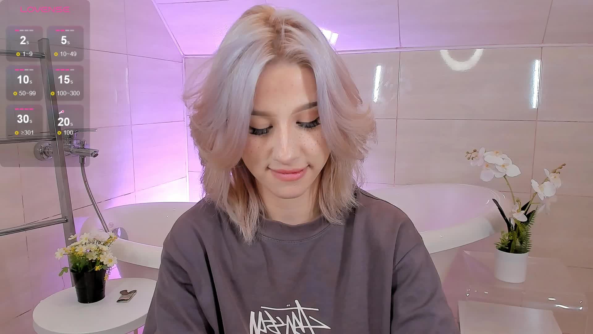 Necucubi Live Sex December 18, 2025