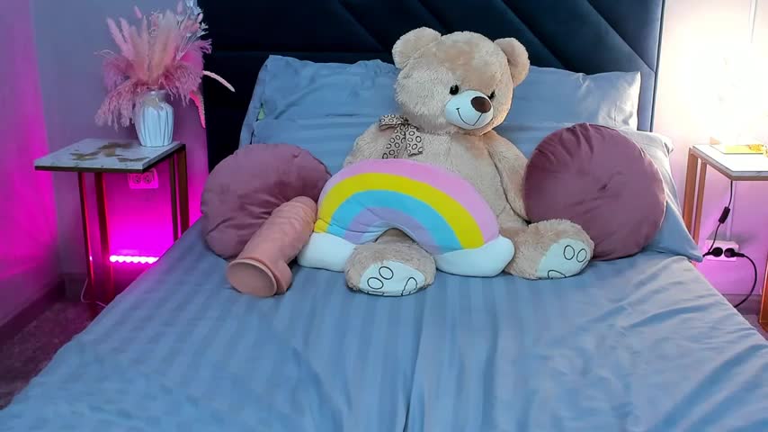 Curvy_Dynamite_ Live Sex December 13, 2025