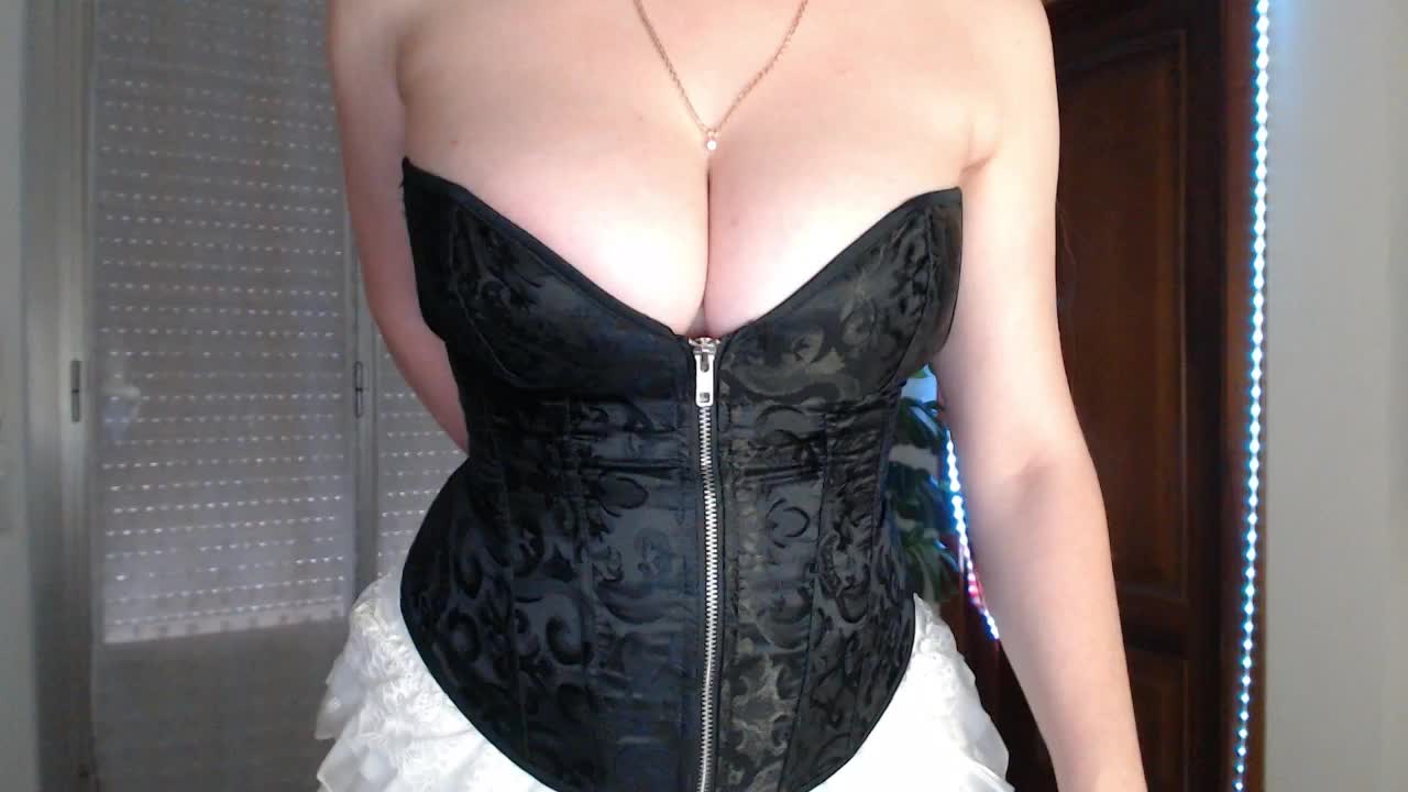 Alina-Lovely Live Sex December 14, 2025