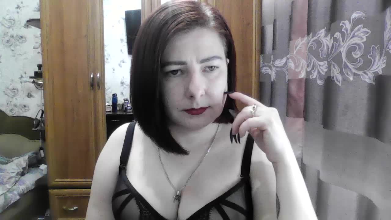 SophieNightAh Live Sex December 18, 2025