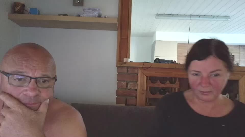 sanroom Live Sex December 14, 2025