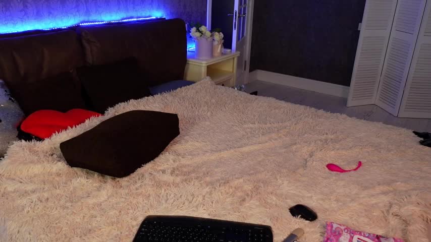 KittiLiza Live Sex December 13, 2025