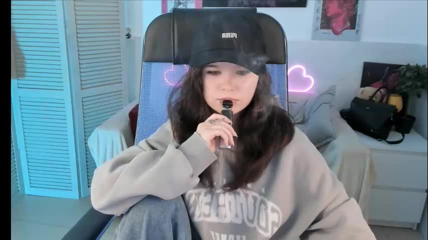 elainebeness Live Sex December 15, 2025