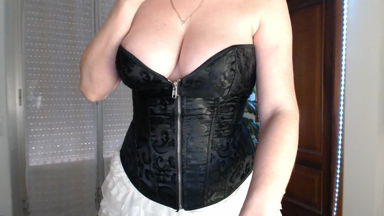 Alina-Lovely Live Sex December 14, 2025