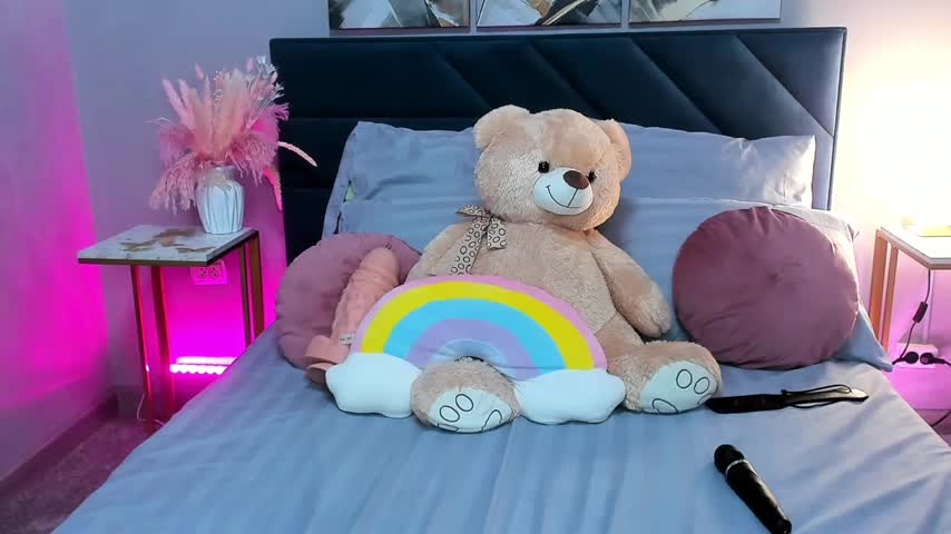 Curvy_Dynamite_ Live Sex December 13, 2025