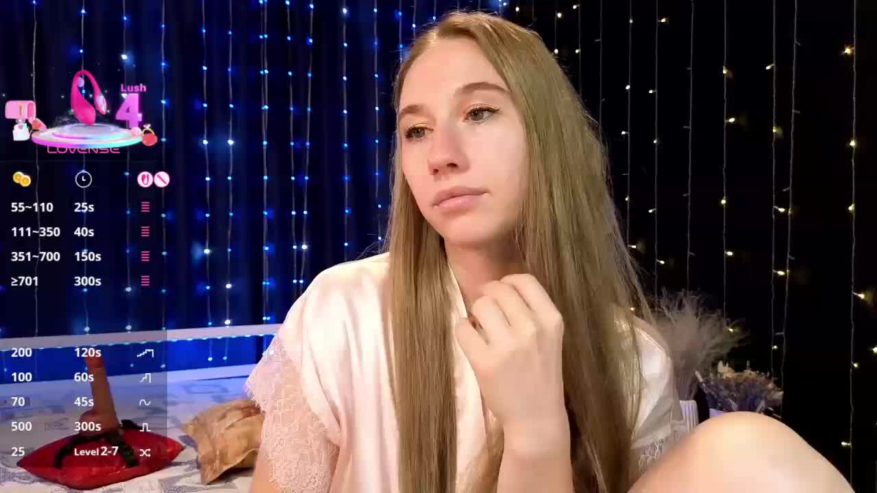 kiskaWEDNESDAY Live Sex December 17, 2025