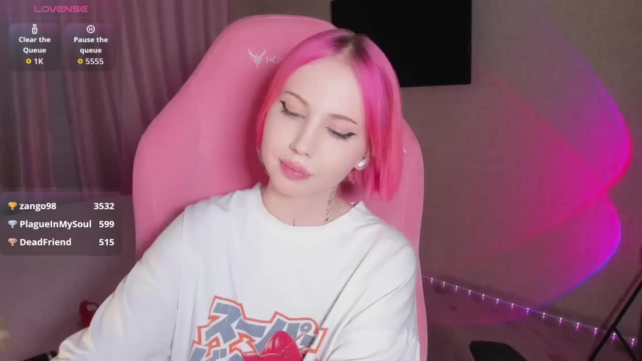 luvsoak Live Sex December 17, 2025