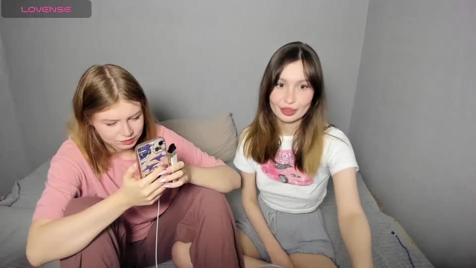 eumomino Live Sex December 14, 2025