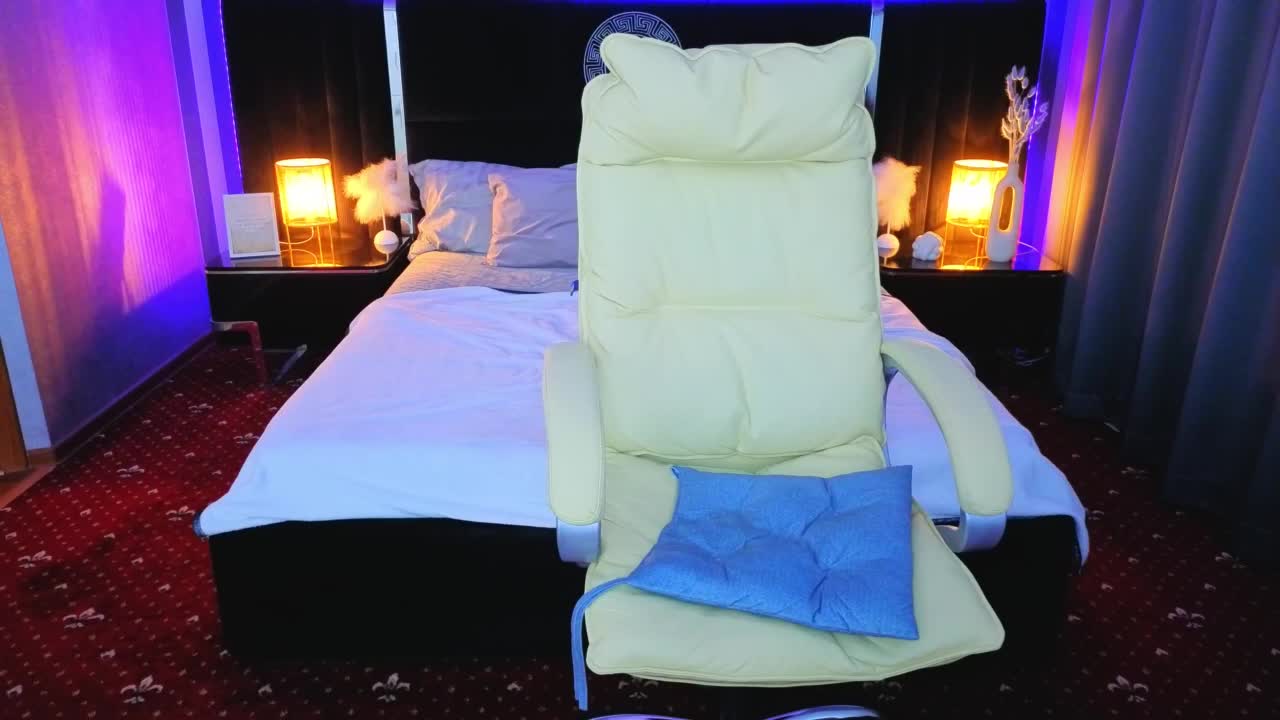 BettyDark Live Sex December 17, 2025