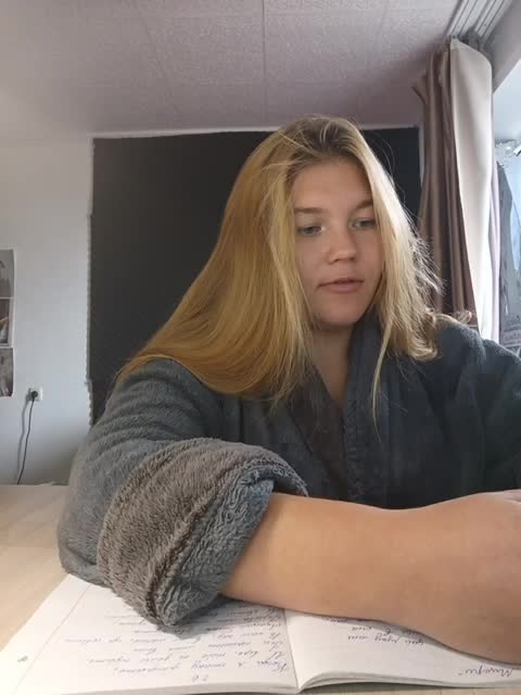 Kakdelaman Live Sex December 13, 2025