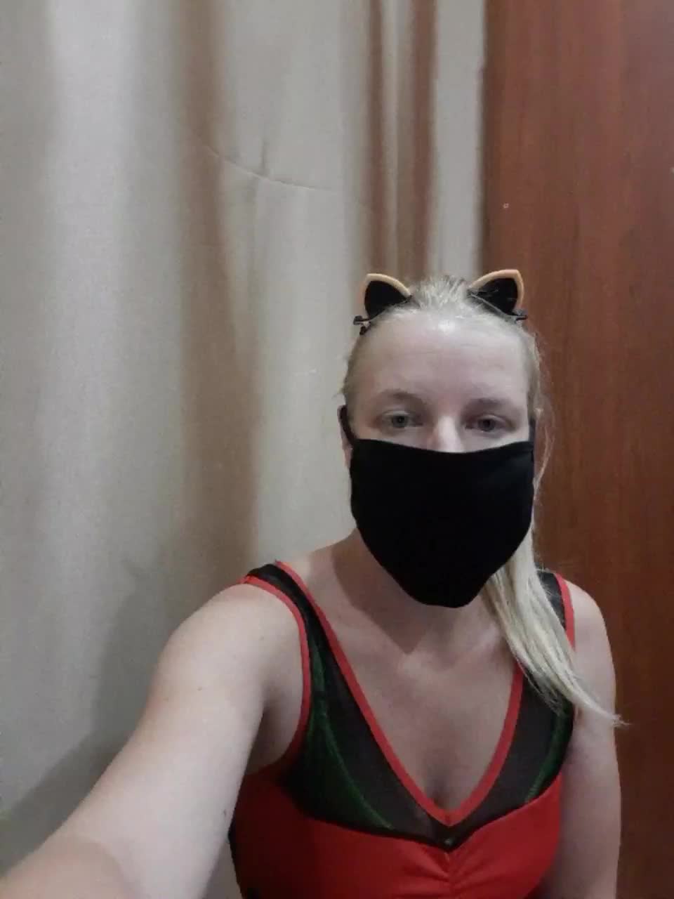 -nelya- Live Sex December 17, 2025