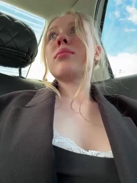 LiiBaby Live Sex December 17, 2025