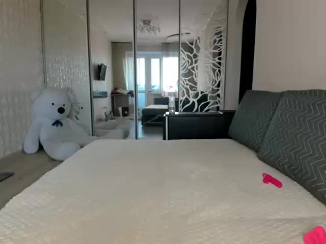 KerryBelly Live Sex December 17, 2025