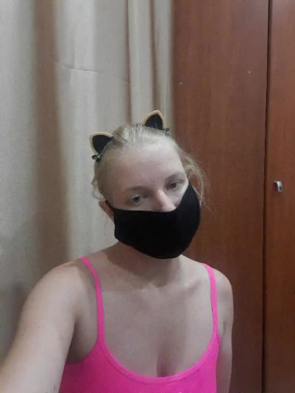 -nelya- Live Sex December 17, 2025