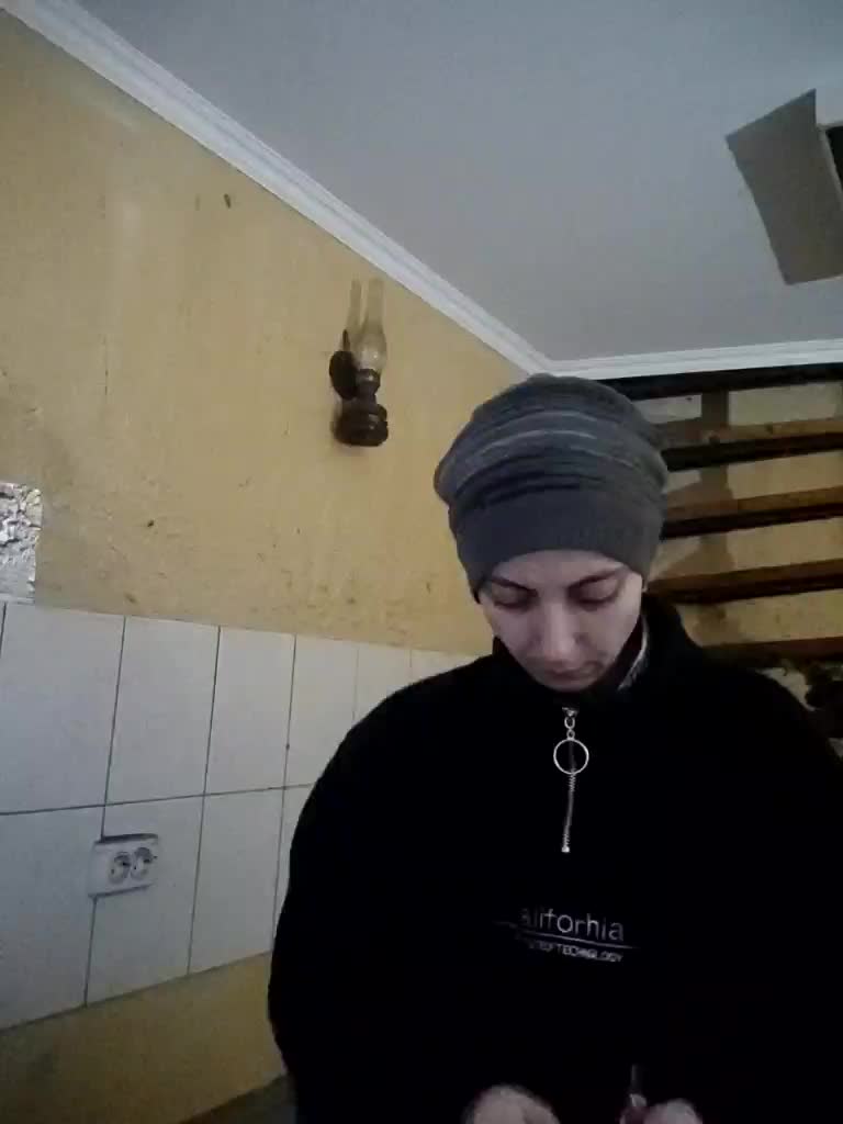 Kira700cams Live Sex December 14, 2025