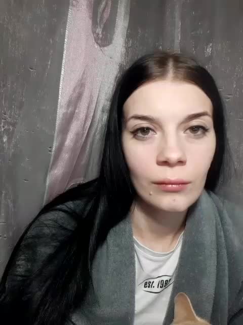 Luna29a Live Sex December 13, 2025