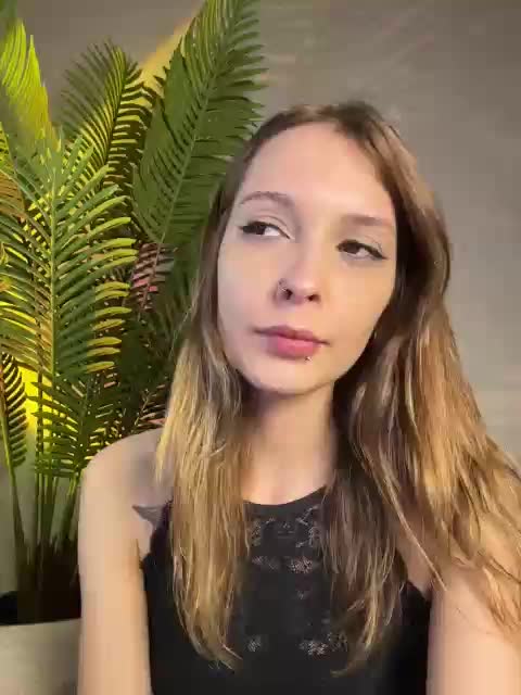 Maribett Live Sex December 15, 2025