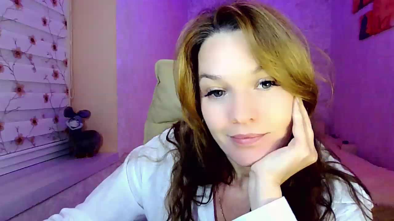 smilesss Live Sex December 13, 2025