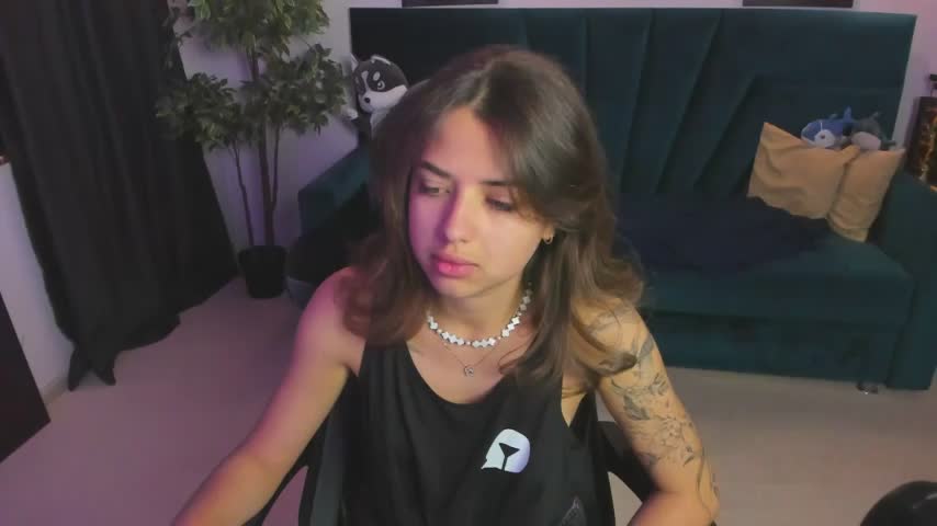 CharleneWoods Live Sex December 14, 2025