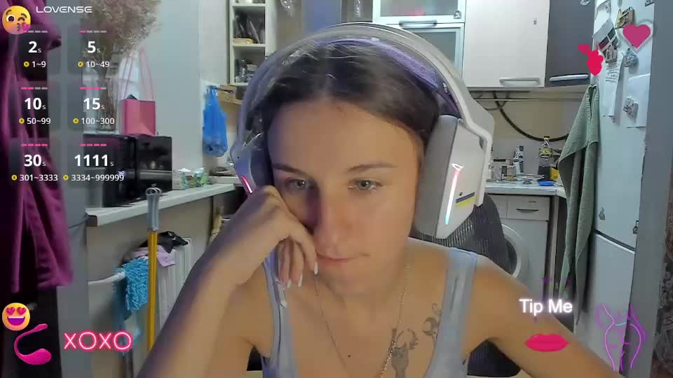 _nika_kik Live Sex December 14, 2025