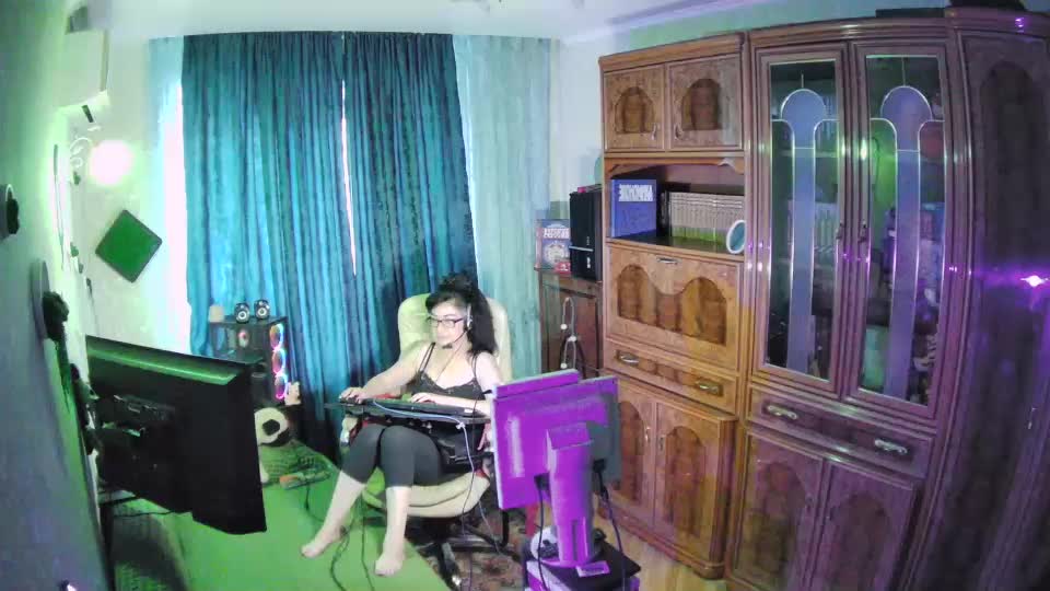 Infodar Live Sex December 14, 2025