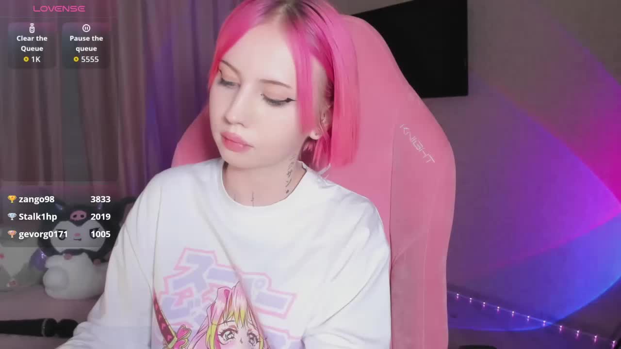 luvsoak Live Sex December 17, 2025