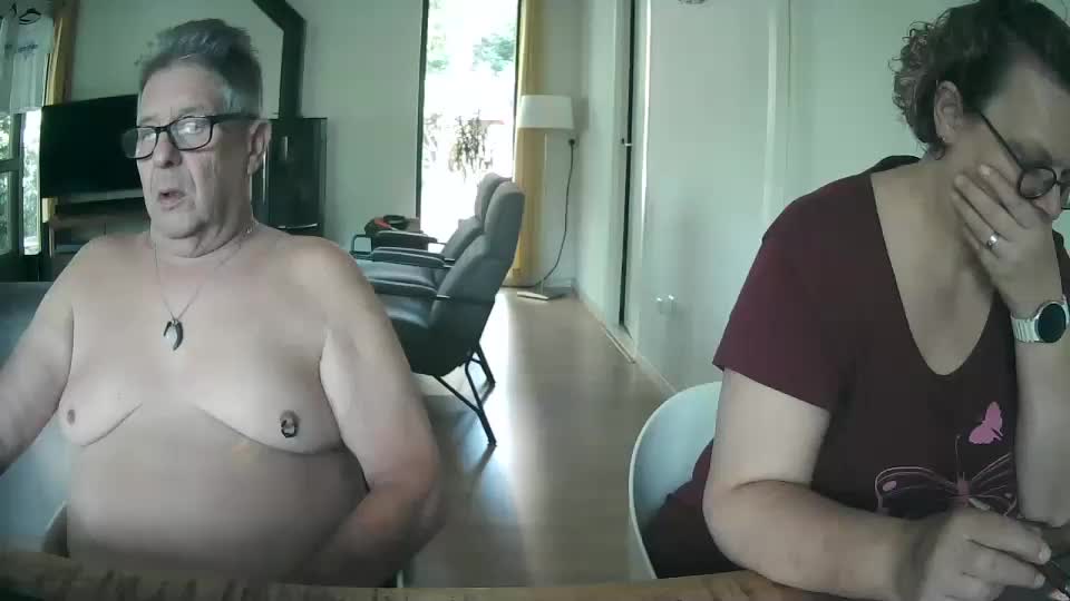 woodwurm Live Sex September 28, 2025