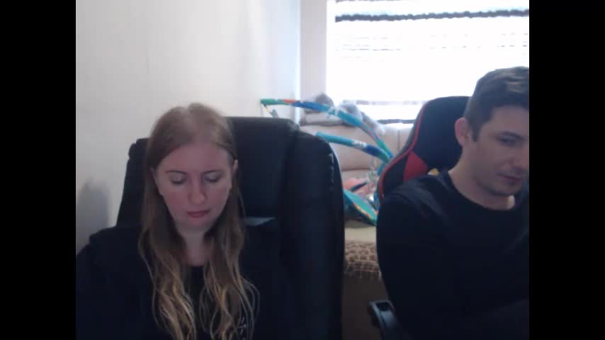 jenisandpeter Live Sex December 19, 2025