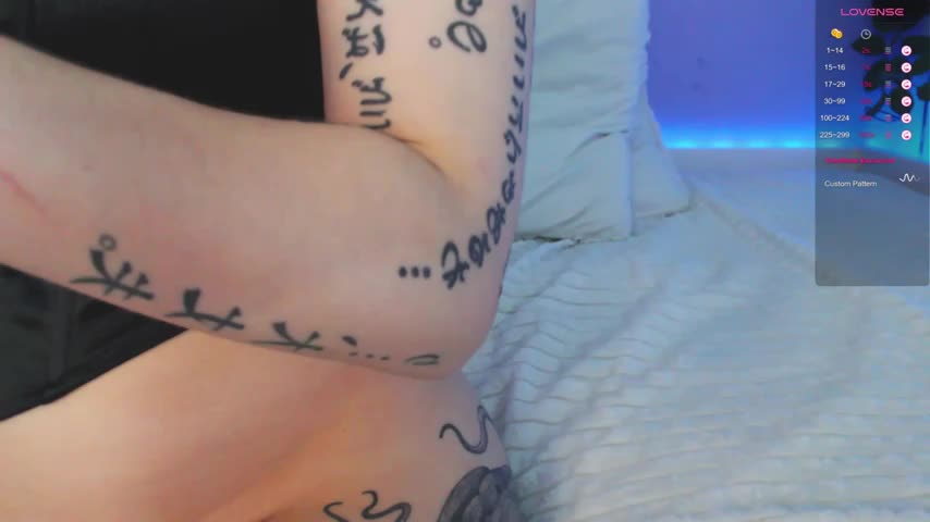 Scarlettsrorm Live Sex December 17, 2025