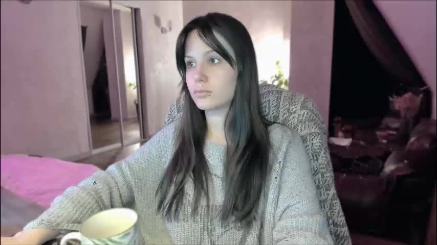 yourher0in Live Sex December 13, 2025