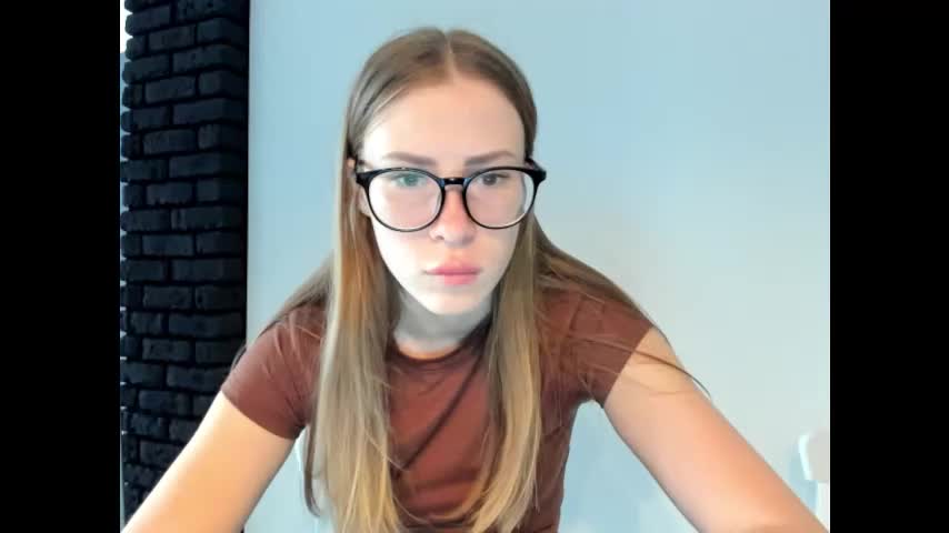 amelia_gold9 Live Sex December 13, 2025