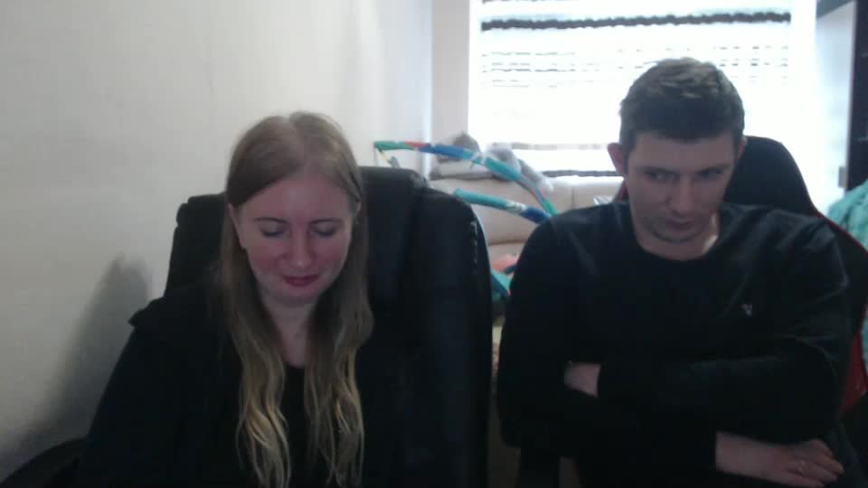 jenisandpeter Live Sex December 19, 2025