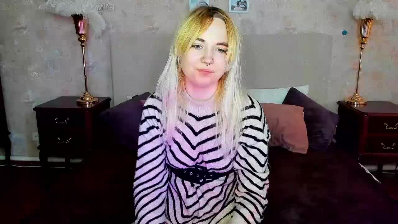 Iriska_mini Live Sex December 14, 2025