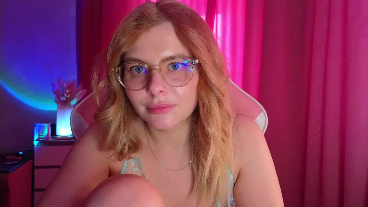 Day-off Live Sex December 13, 2025