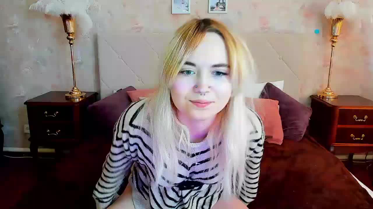 Iriska_mini Live Sex December 14, 2025